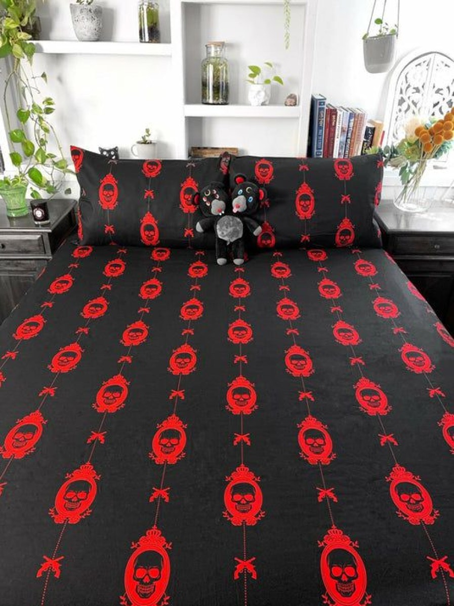 Pop Culture * | Deals Hells Blankets Horror Nightmare | King Quilt Set