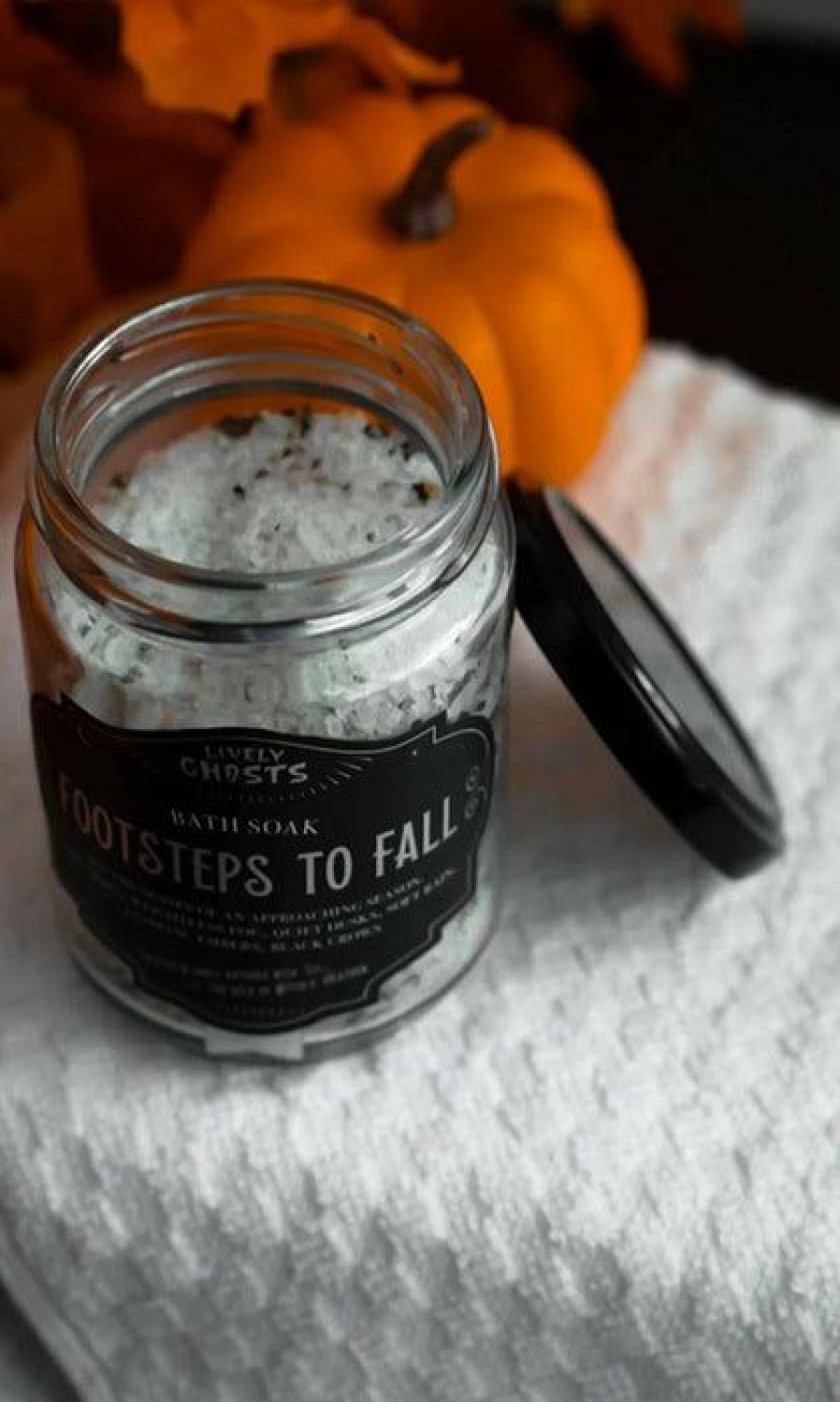 Homewares * | Best Deal Lively Ghosts Gothic Homewares Footsteps To Fall | Bath Soak