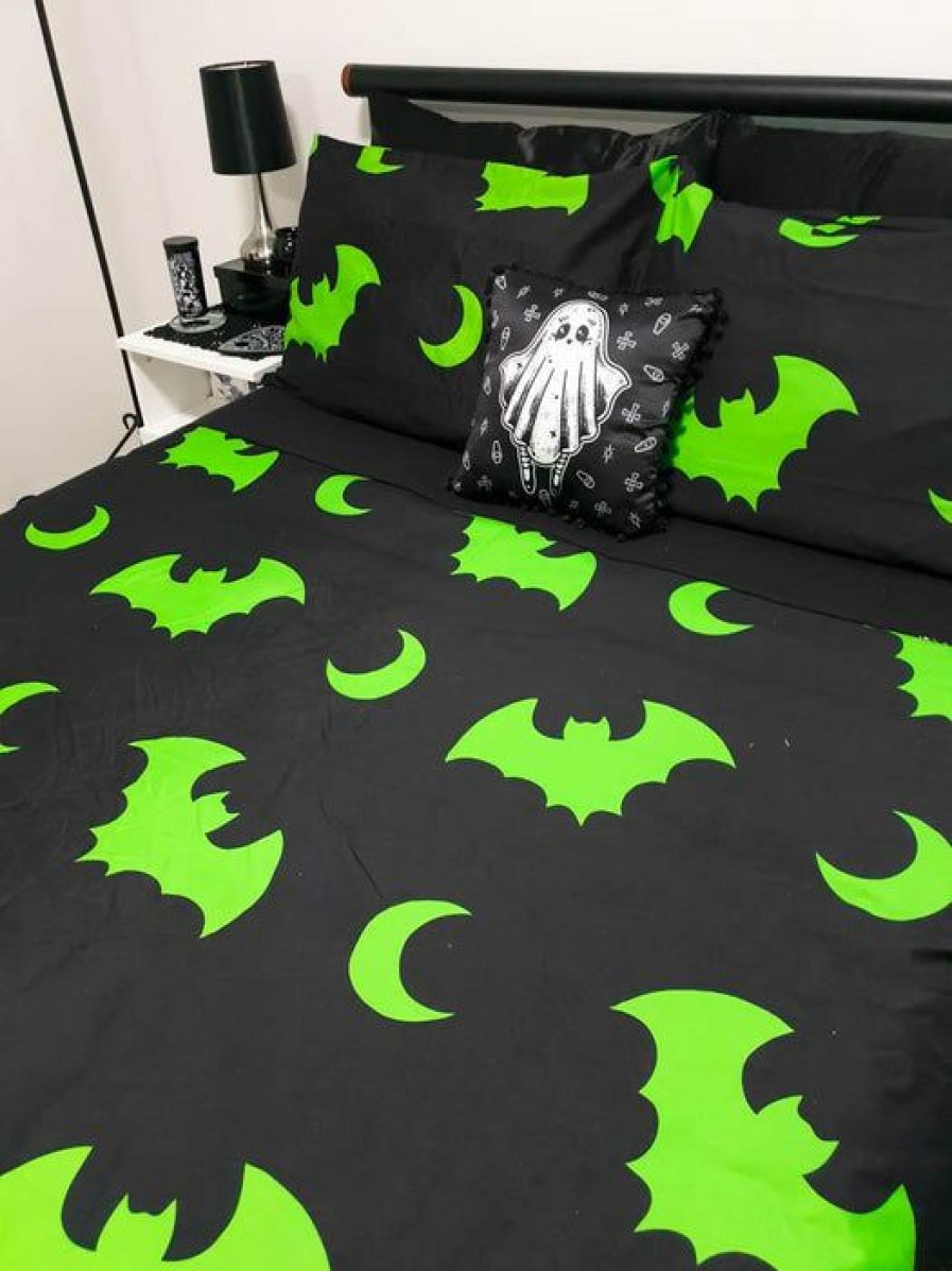 Styles * | Best Sale Hells Blankets Bats Creature Of The Night [Toxic] | Super King Quilt Set**