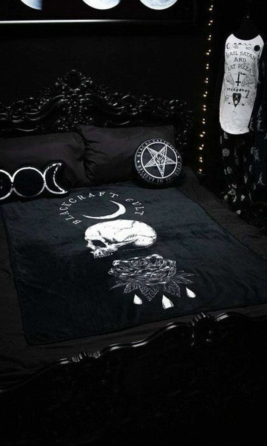 Homewares * | Cheap Blackcraft Gothic Homewares Spirits Of The Dead | Throw Blanket