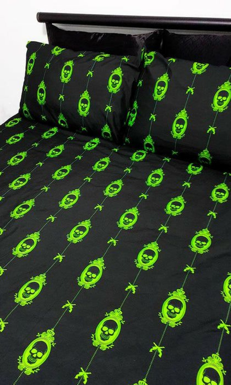 Homewares * | Buy Hells Blankets Gothic Homewares Toxic Nightmare | King Quilt Set*