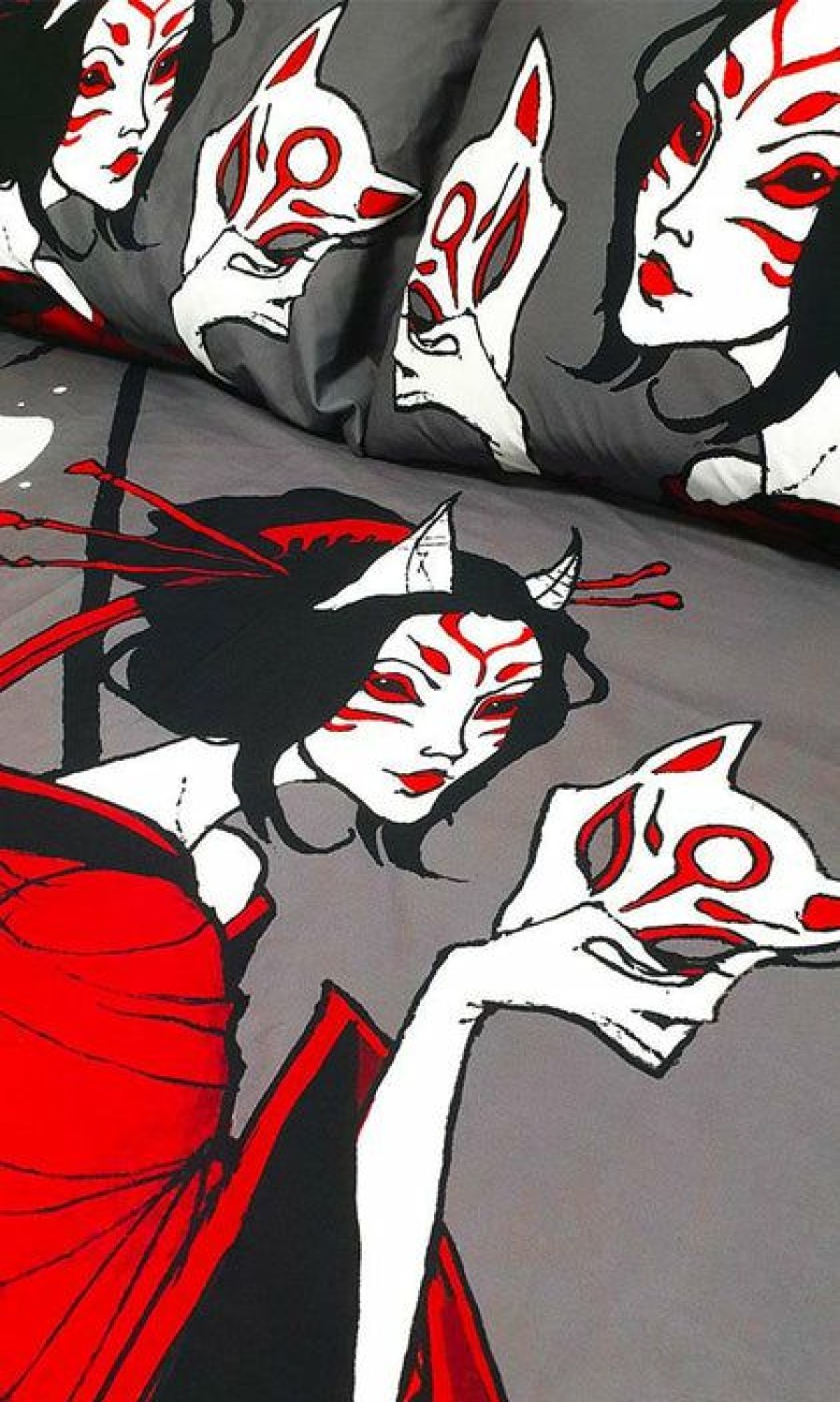 Pop Culture * | Promo Hells Blankets Anime & Manga Kitsune Horrors | Queen Quilt Set